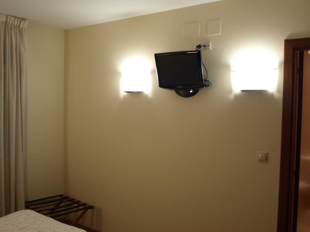 Pension Viella Asturias Oviedo Rum bild